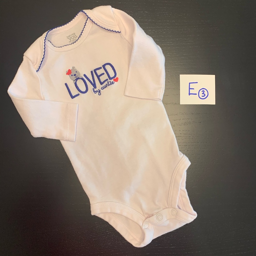 ⭐️4/$5.00⭐️ Carter’s 0-3m ‘Loved by Auntie’ Onesie